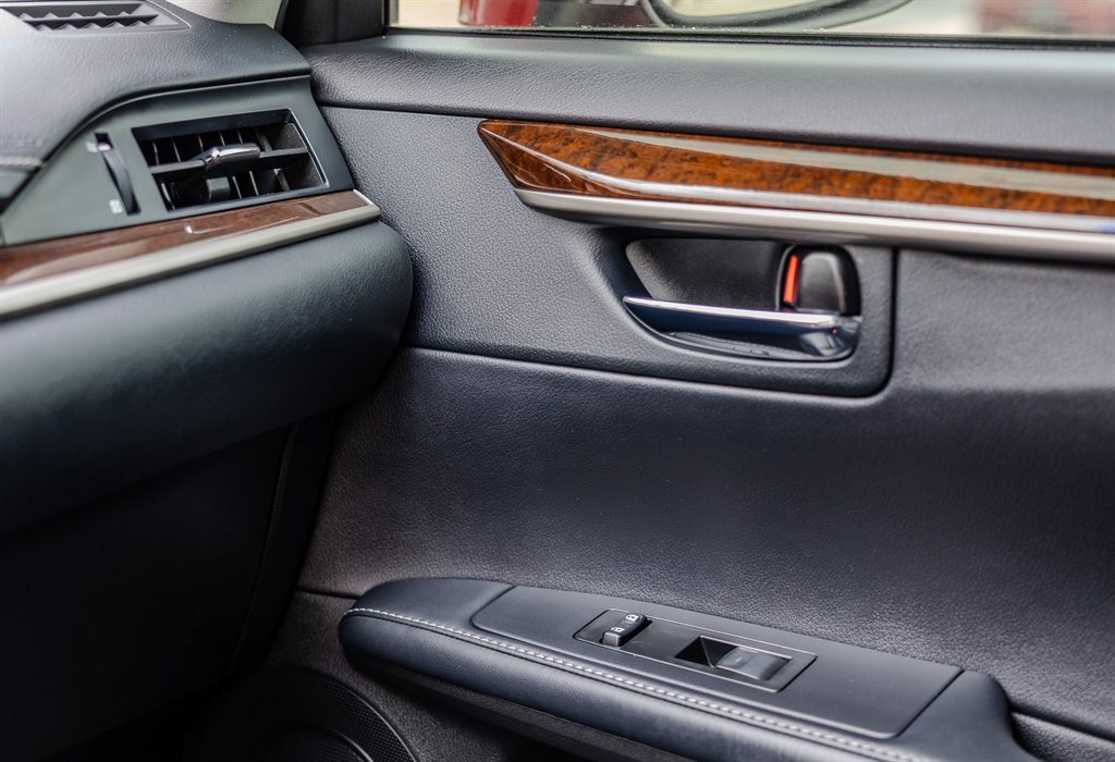 Used 2013 Lexus ES 350 w/ Premium Pkg image 22