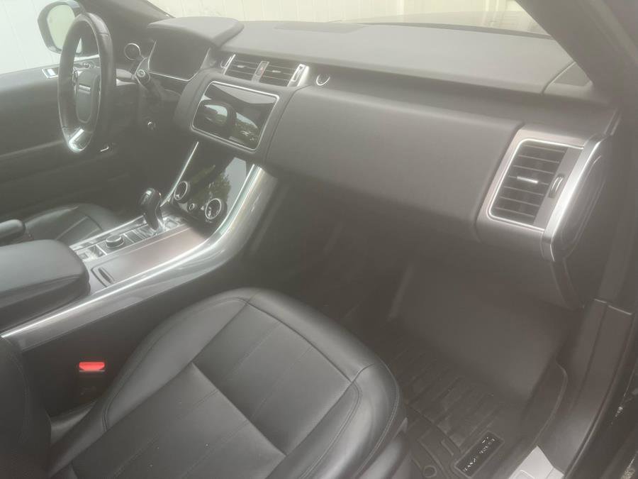 Used 2020 Land Rover Range Rover Sport HSE image 8
