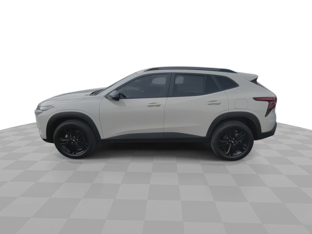 New 2026 Chevrolet Trax ACTIV w/ Sunroof Package FWD image 5