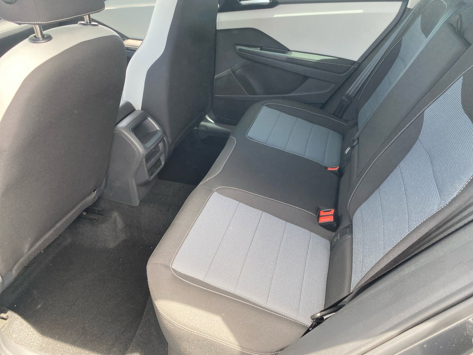 New 2025 Volkswagen Taos S image 17