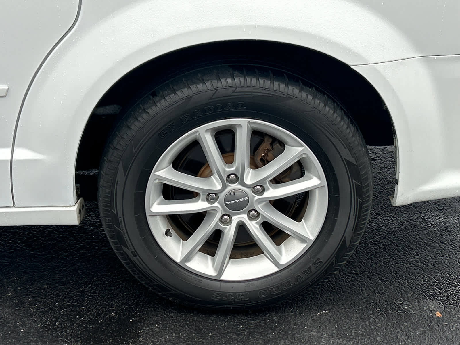 Used 2014 Dodge Grand Caravan SXT w/ UConnect Hands-Free Group image 40