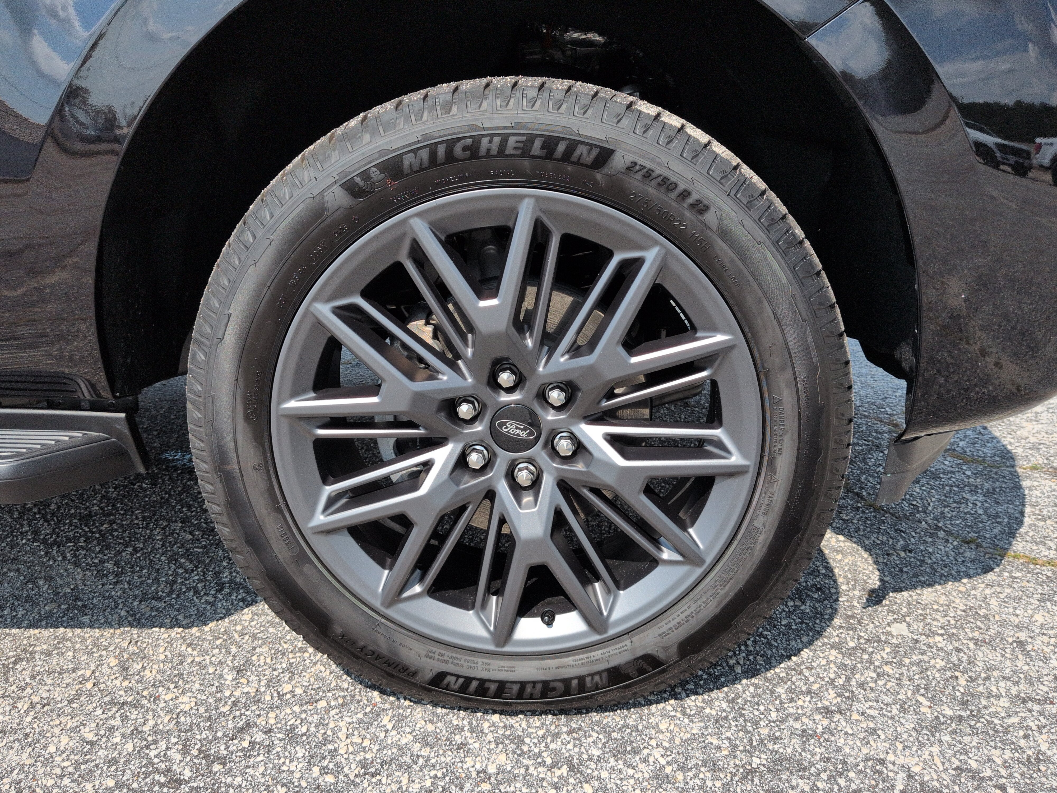 Certified 2026 Ford Expedition Platinum w/ Stealth Appearance Package AWD/4WD image 9