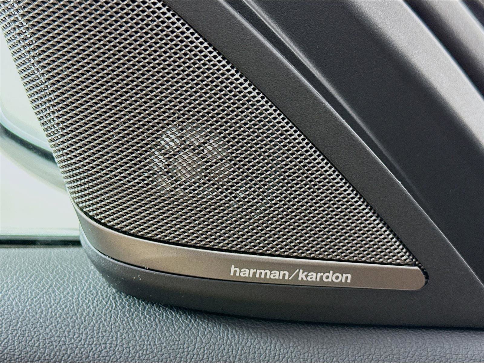 Used 2023 BMW 530e xDrive w/ Premium Package image 19