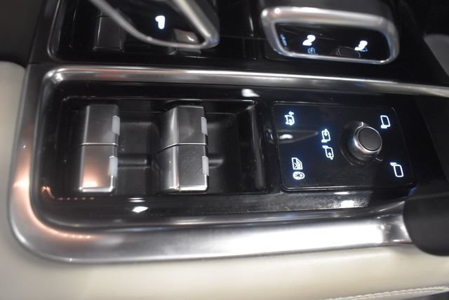 Used 2025 Land Rover Range Rover SE AWD/4WD image 20