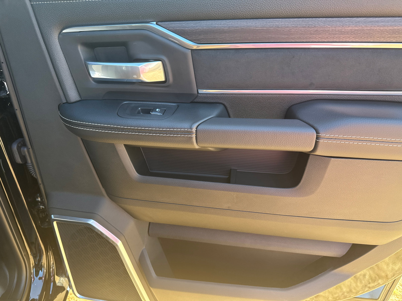 New 2026 RAM 2500 Laramie w/ Night Edition image 16