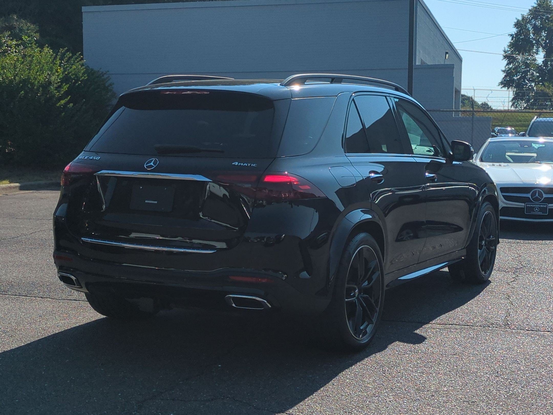 Used 2026 Mercedes-Benz GLE 450 4MATIC image 3