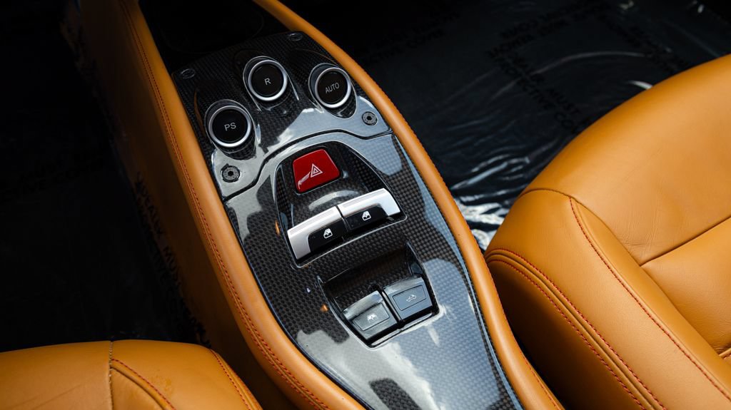 Used 2015 Ferrari 458 Spider RWD image 8