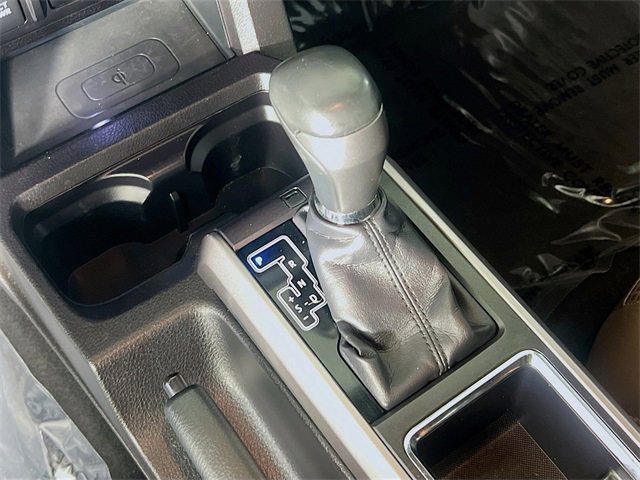 Used 2016 Toyota Tacoma Limited image 23