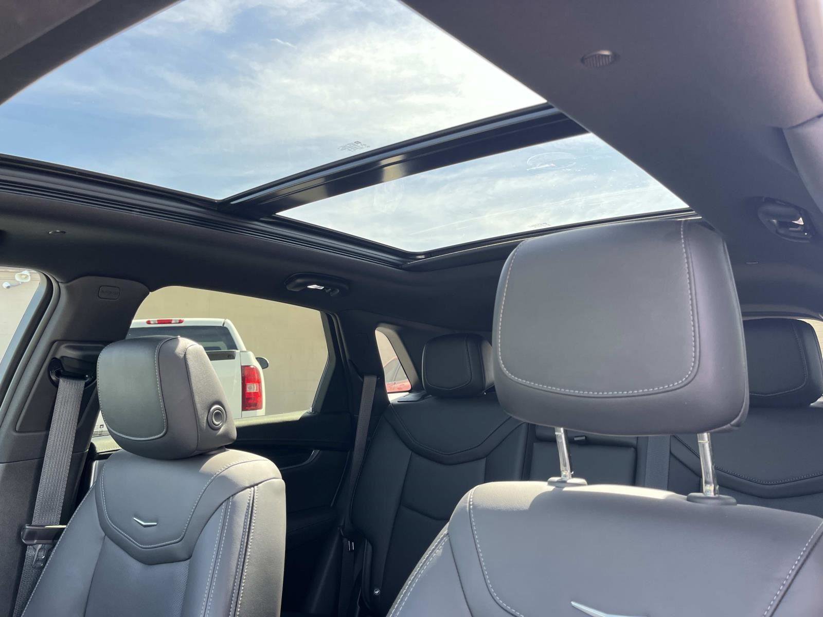 Used 2024 Cadillac XT5 Premium Luxury w/ Technology Package image 24