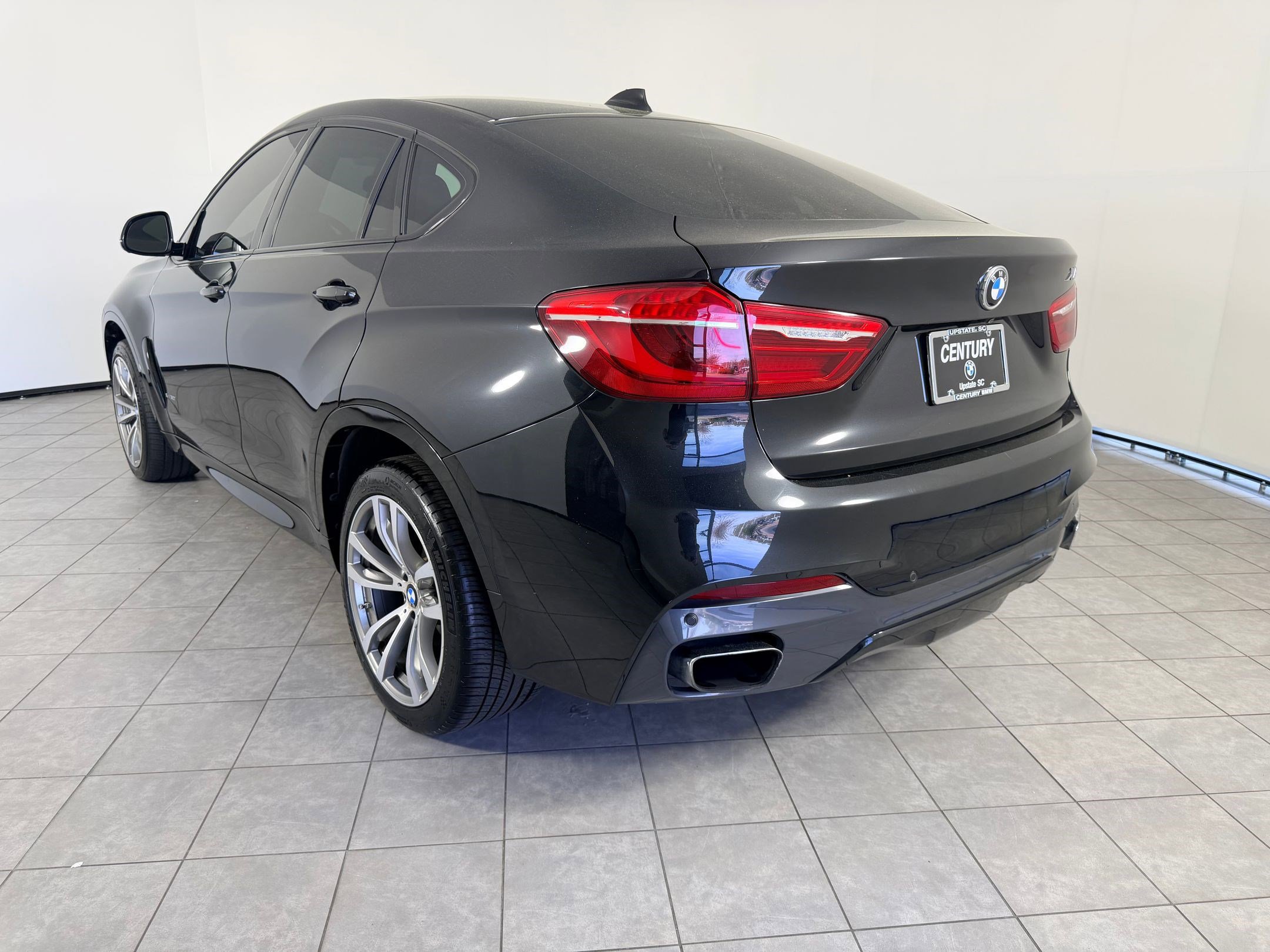 Used 2016 BMW X6 xDrive50i image 3