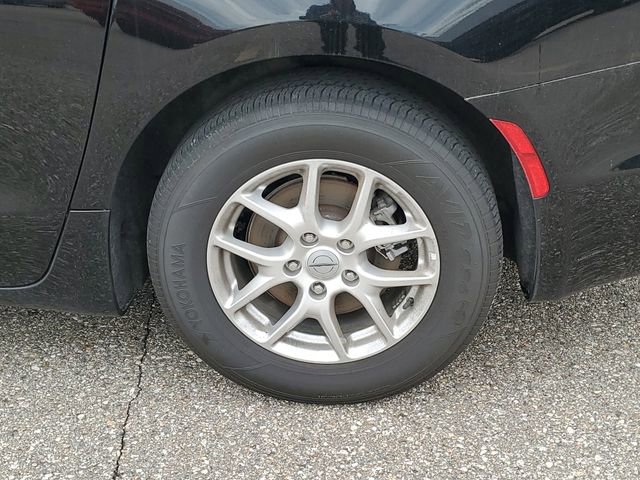 Used 2024 Chrysler Pacifica Touring-L FWD image 32