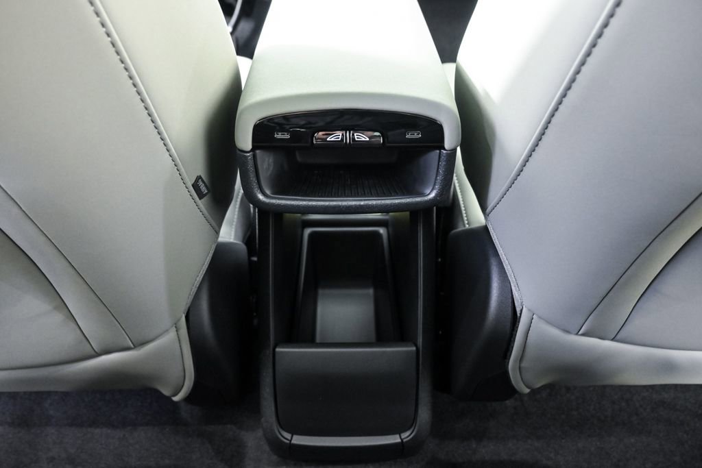 New 2026 Volvo EX30 Cross Country Ultra w/ Protection Package Premier image 18