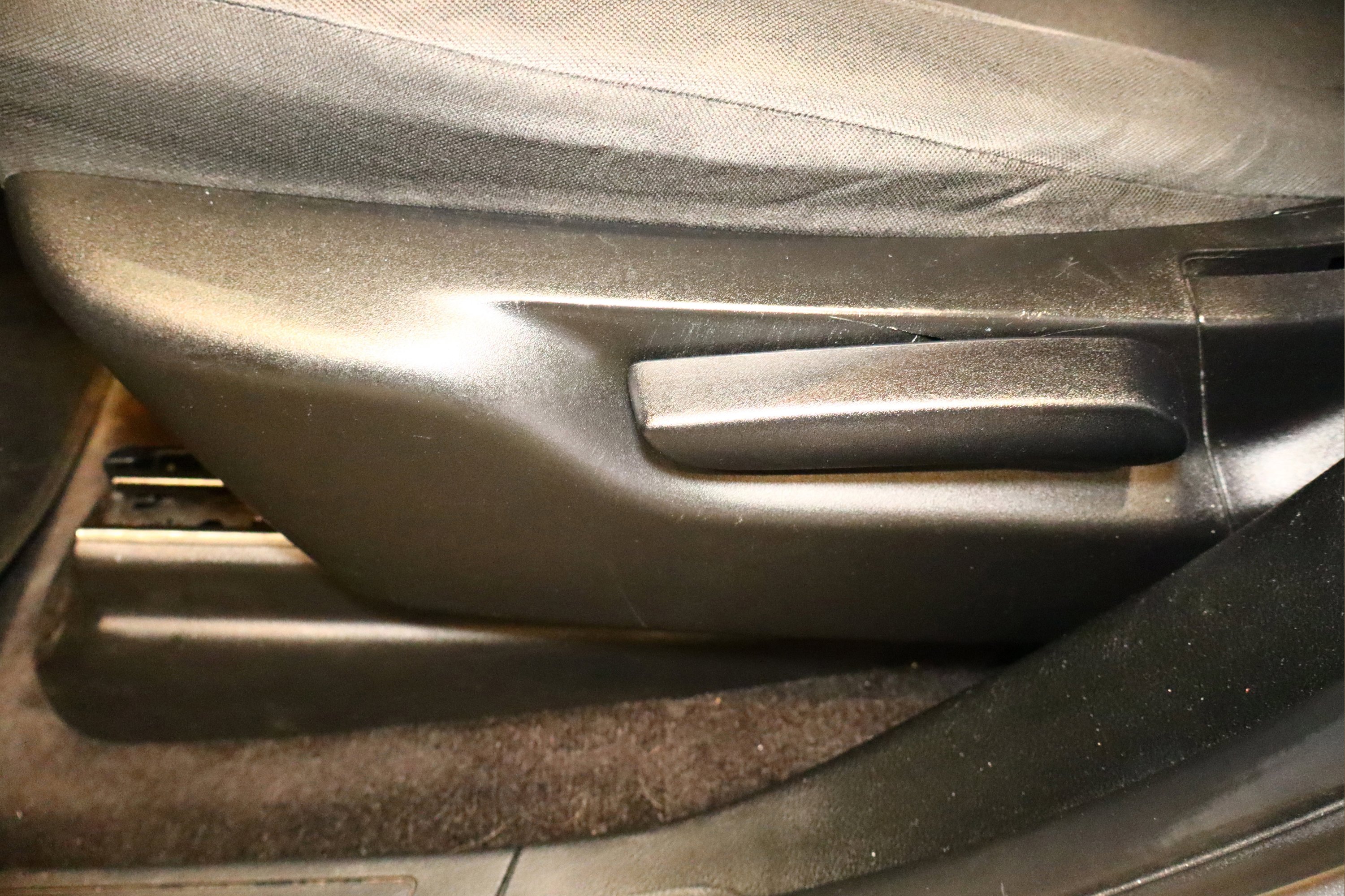 Used 2018 Dodge Durango SXT w/ 3rd Row Seating Group image 23