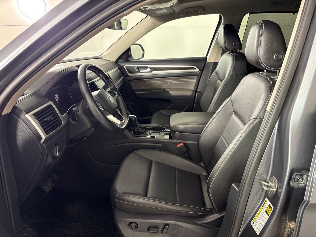 Used 2023 Volkswagen Atlas SE w/ Panoramic Sunroof Package FWD image 30