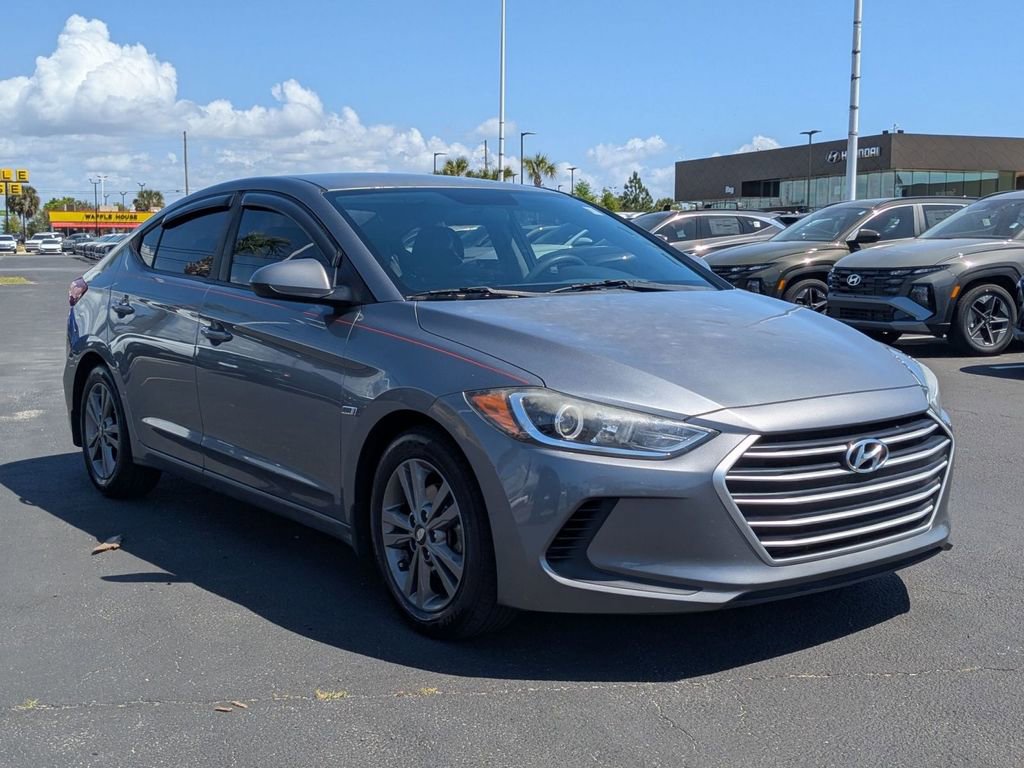 Used 2018 Hyundai Elantra SEL image 3