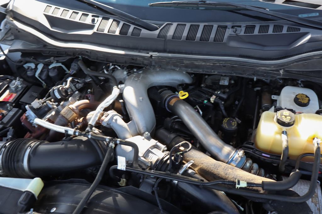 Used 2021 Ford F550 4x4 Crew Cab Super Duty image 12