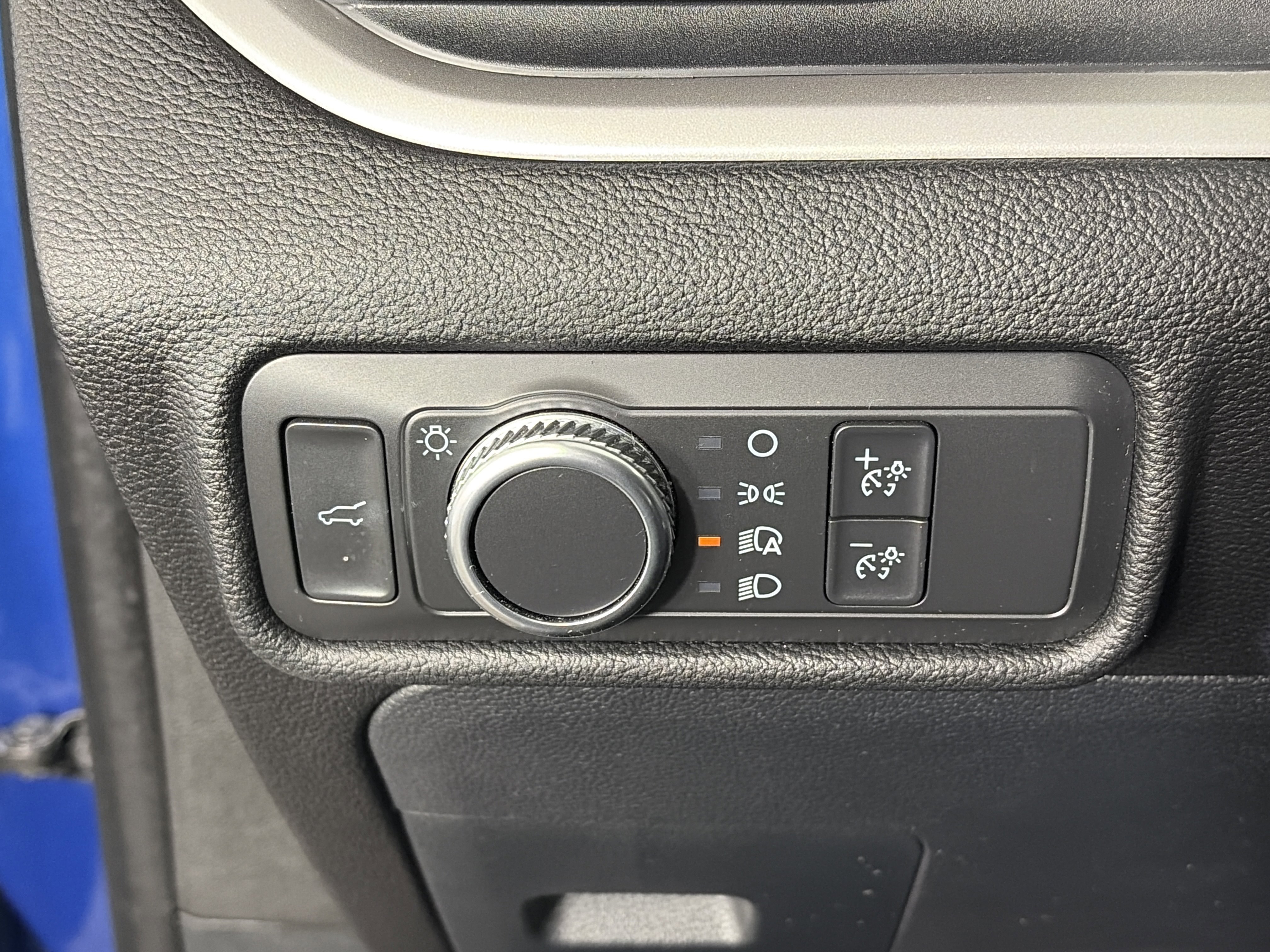 Used 2021 Ford Explorer XLT AWD/4WD image 29