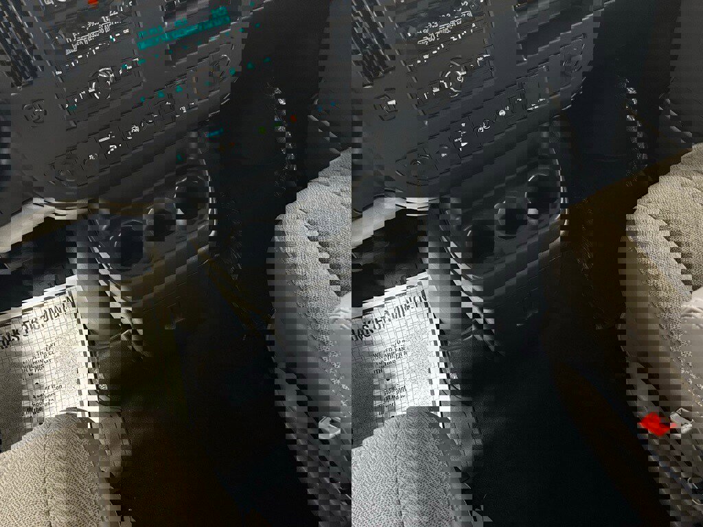 Used 2025 Chevrolet Express 3500 LT w/ LT Preferred Equipment Group image 28