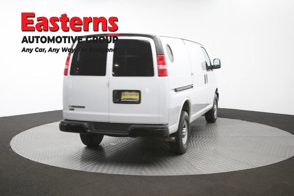 Used 2021 Chevrolet Express 3500 w/ Driver Convenience Package RWD image 35