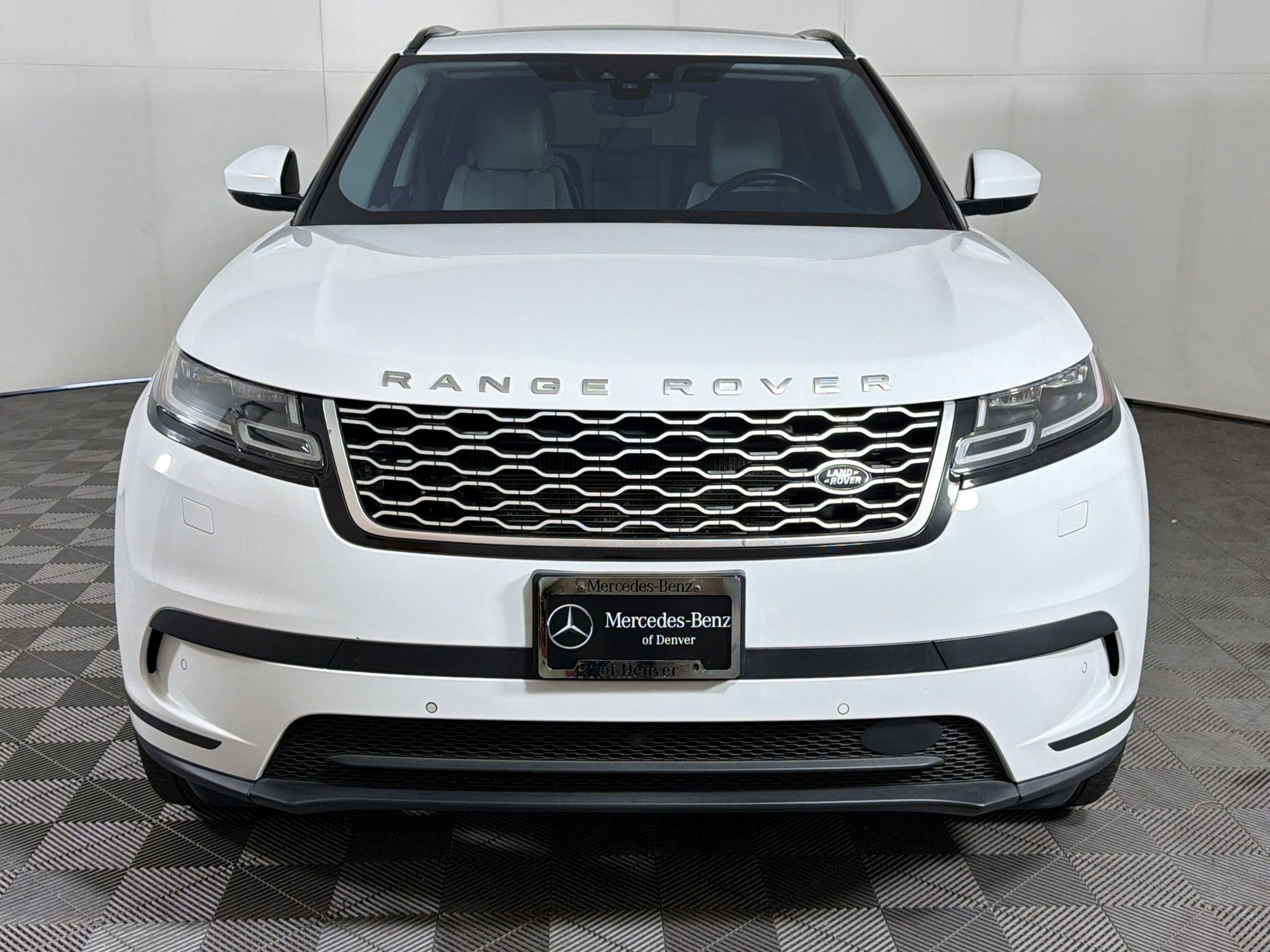 Used 2020 Land Rover Range Rover Velar S image 6
