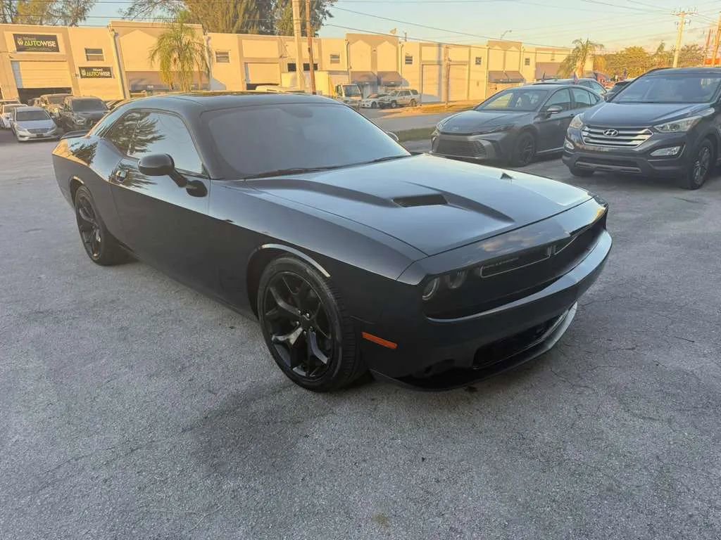 Used 2017 Dodge Challenger SXT Plus image 2