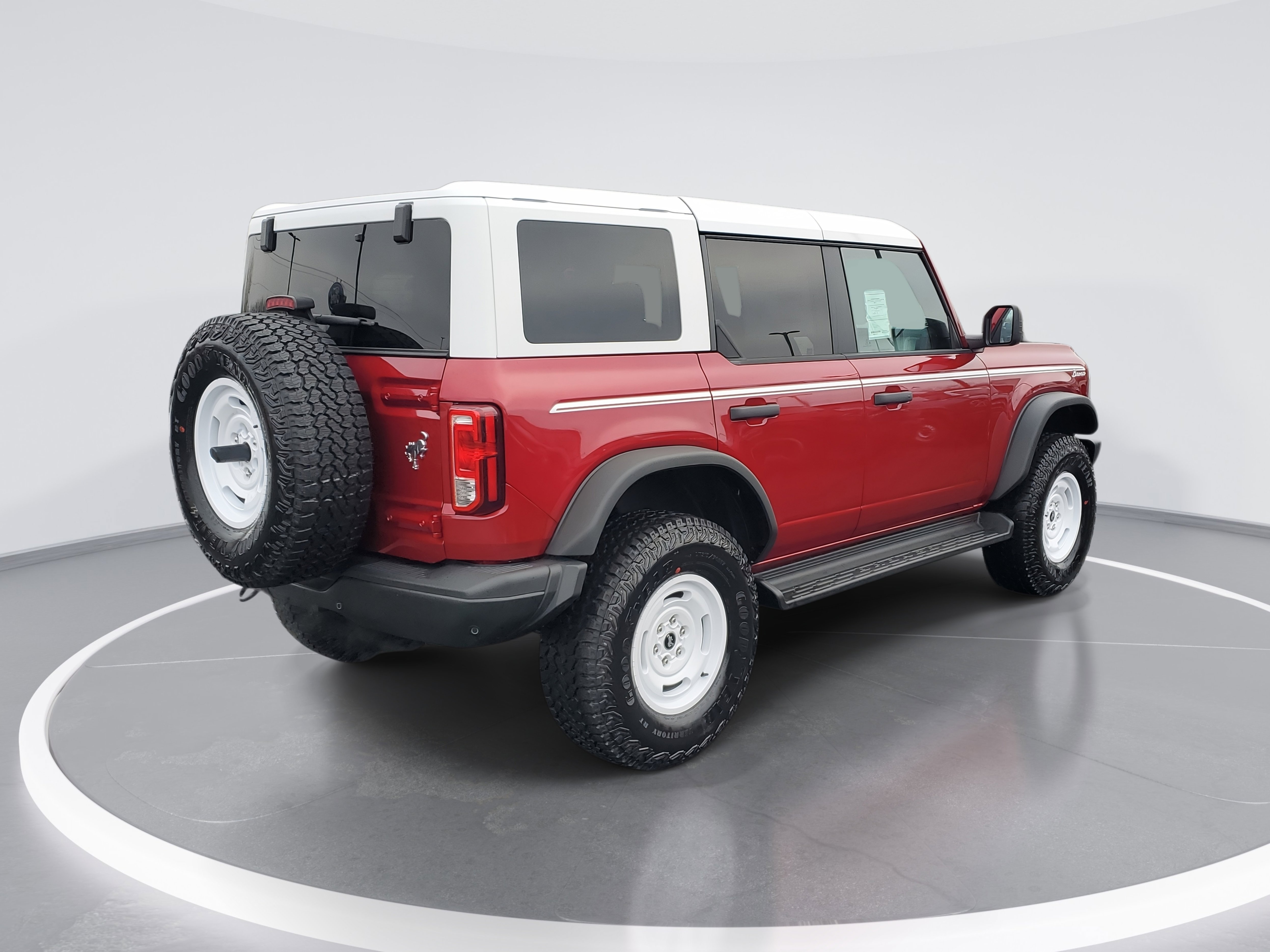 New 2025 Ford Bronco Heritage Edition image 3