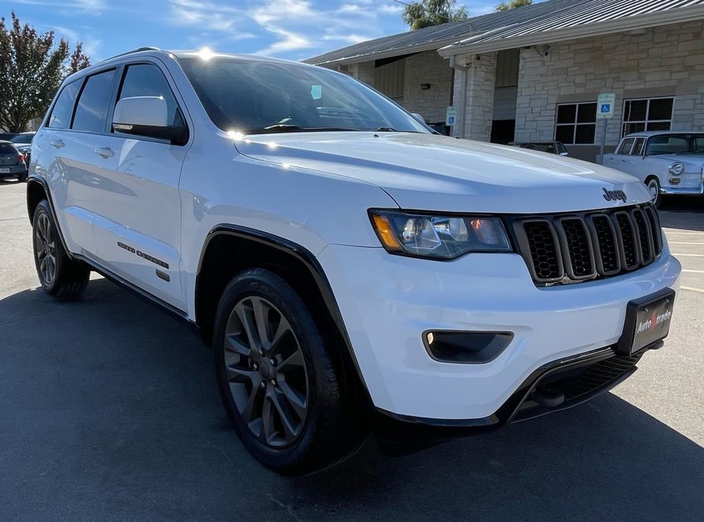 Used 2016 Jeep Grand Cherokee Limited 75th Anniversary image 2