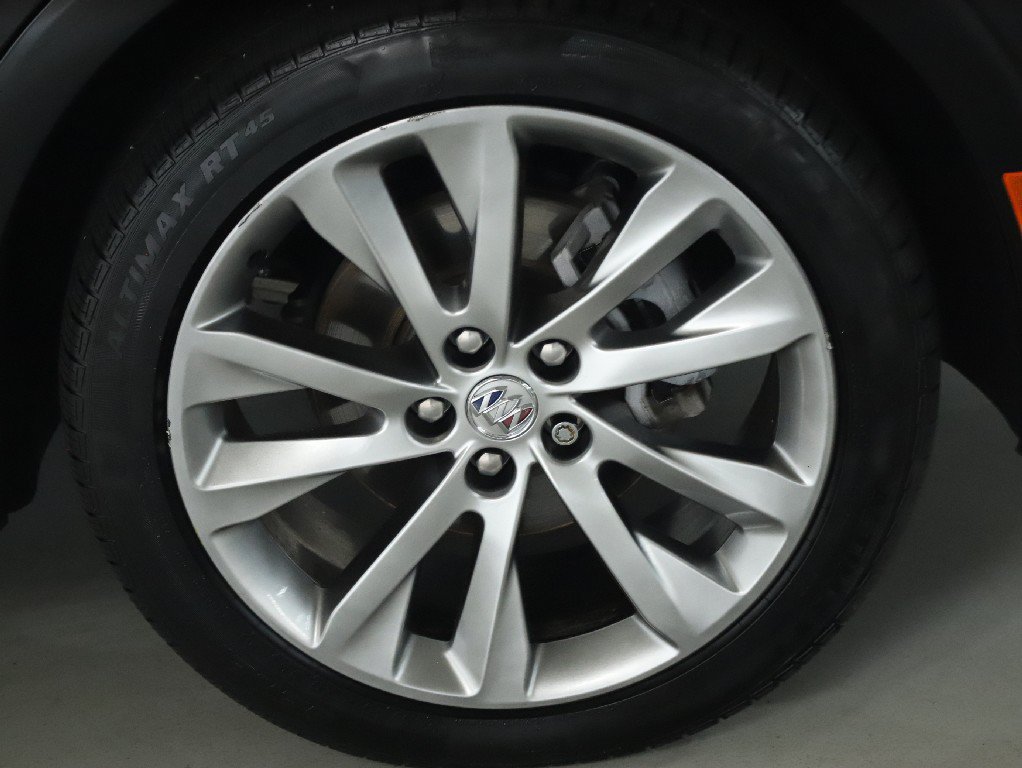 Used 2022 Buick Envision Avenir w/ Technology Package II AWD/4WD image 10
