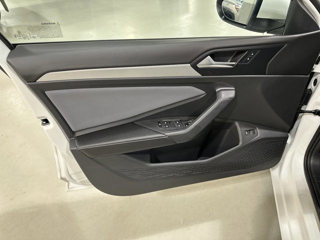 New 2026 Volkswagen Jetta SE image 17