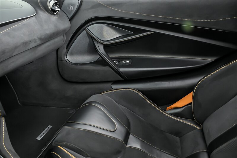 Used 2020 McLaren 720S Spider RWD image 39