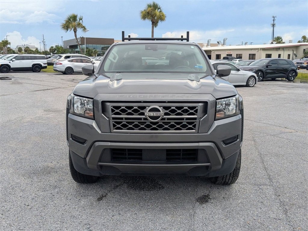 Used 2022 Nissan Frontier SV w/ Technology Package image 2