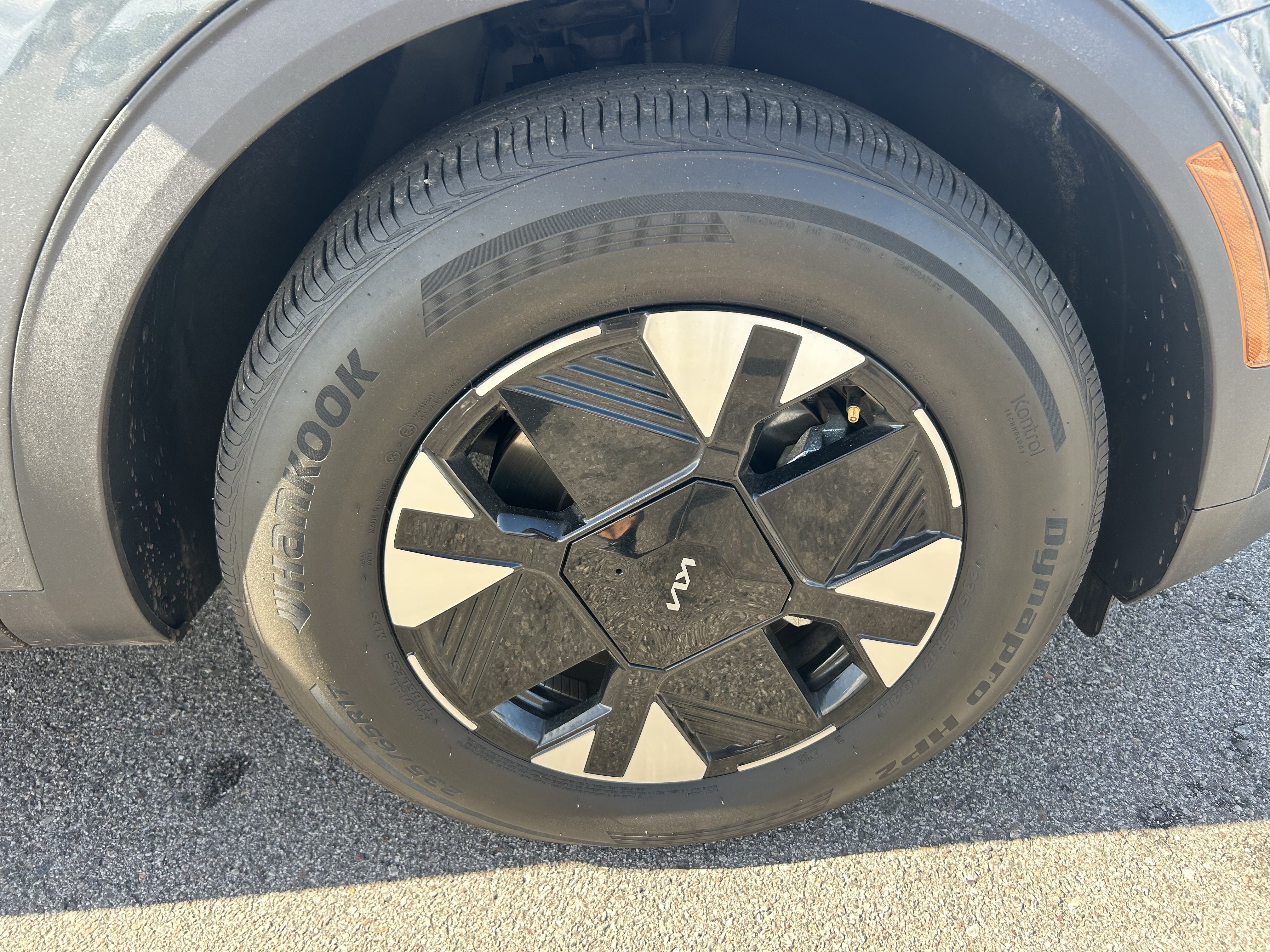 Certified 2026 Kia Sportage LX FWD image 9