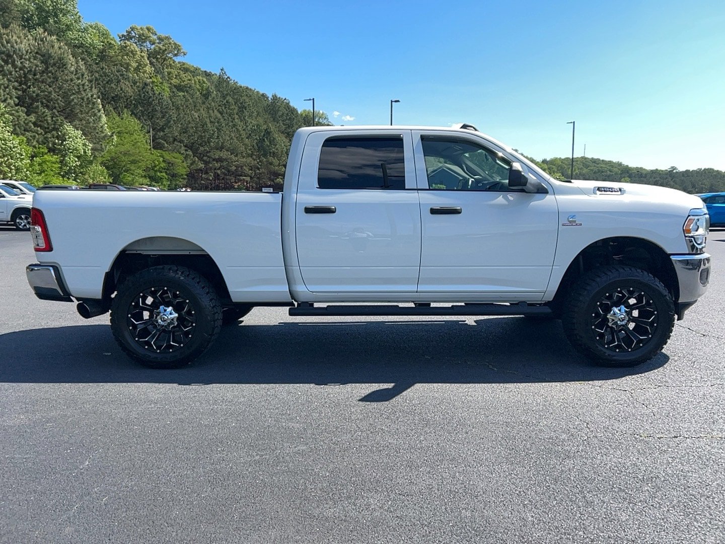 Used 2019 RAM 3500 Tradesman w/ Chrome Appearance Group AWD/4WD image 4