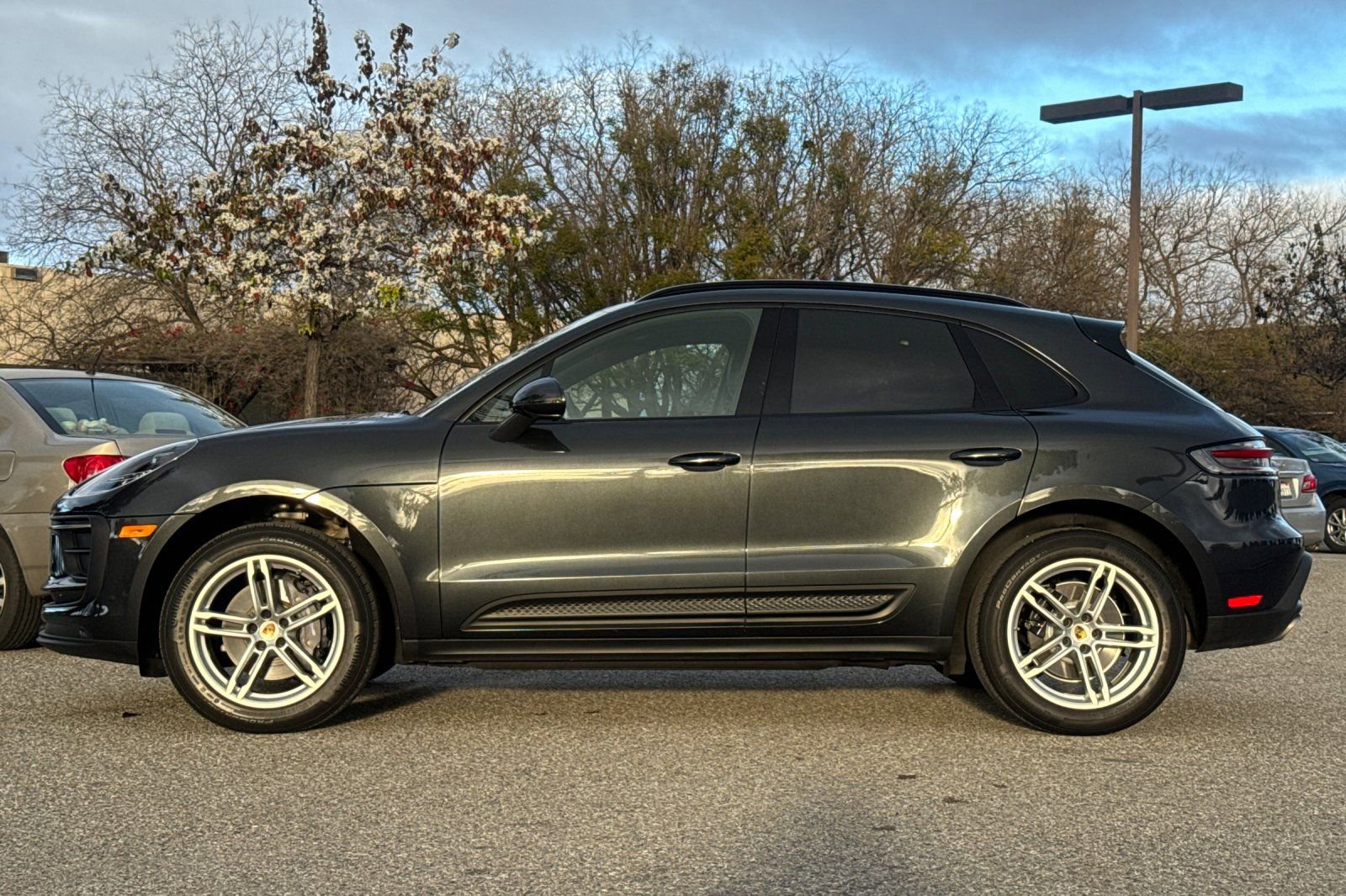 Used 2024 Porsche Macan image 7