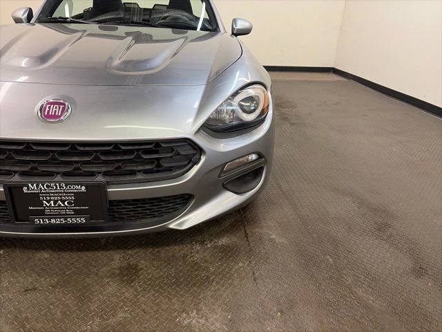 Used 2017 FIAT 124 Spider Classica image 4