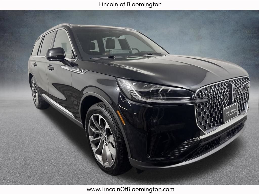 Used 2025 Lincoln Aviator Reserve AWD/4WD image 11