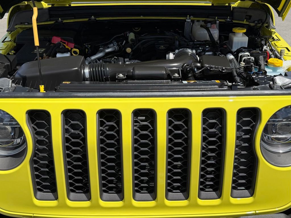 Used 2023 Jeep Gladiator Mojave w/ Cold Weather Group AWD/4WD image 26