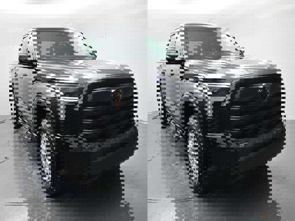 New 2026 Toyota Tundra SR5 w/ SR5 Convenience Package image 2