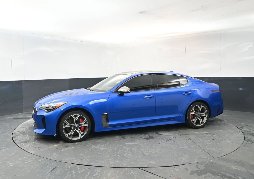 Used 2019 Kia Stinger GT2 image 2