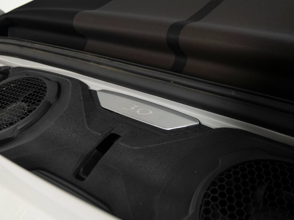 Certified 2025 Porsche 911 Carrera RWD image 51