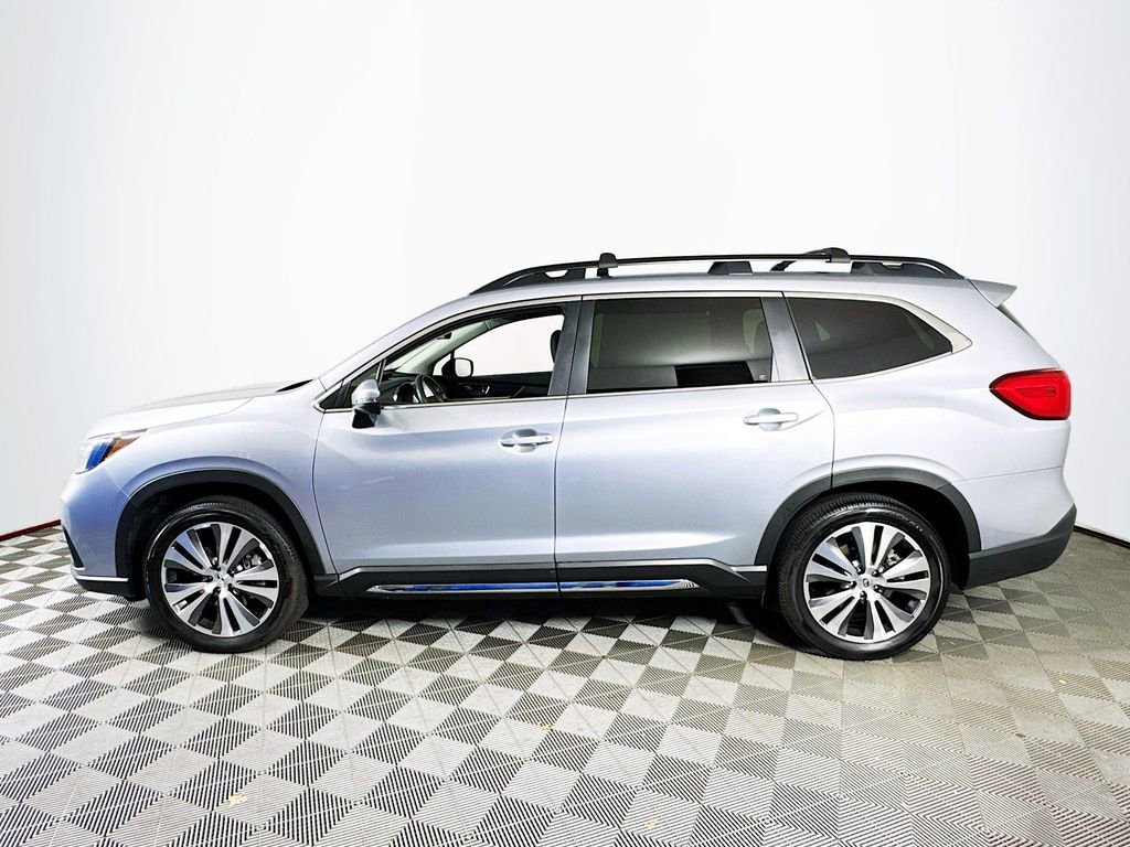 Used 2022 Subaru Ascent Limited w/ Technology Package AWD/4WD image 4
