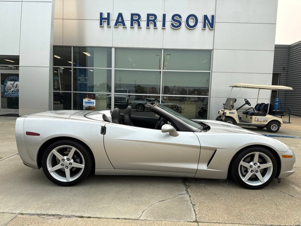 Used 2005 Chevrolet Corvette Convertible w/ Preferred Equipment Group RWD image 30