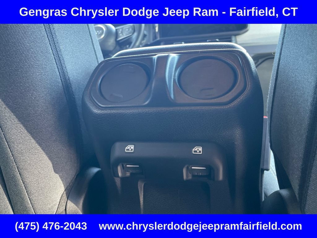 Used 2024 Jeep Wrangler Unlimited w/ Convenience Group AWD/4WD image 30