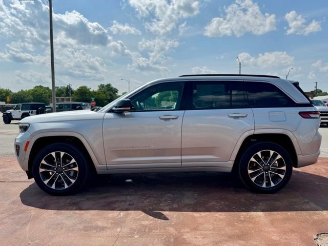 New 2025 Jeep Grand Cherokee Overland w/ Adv Protech Group III image 9