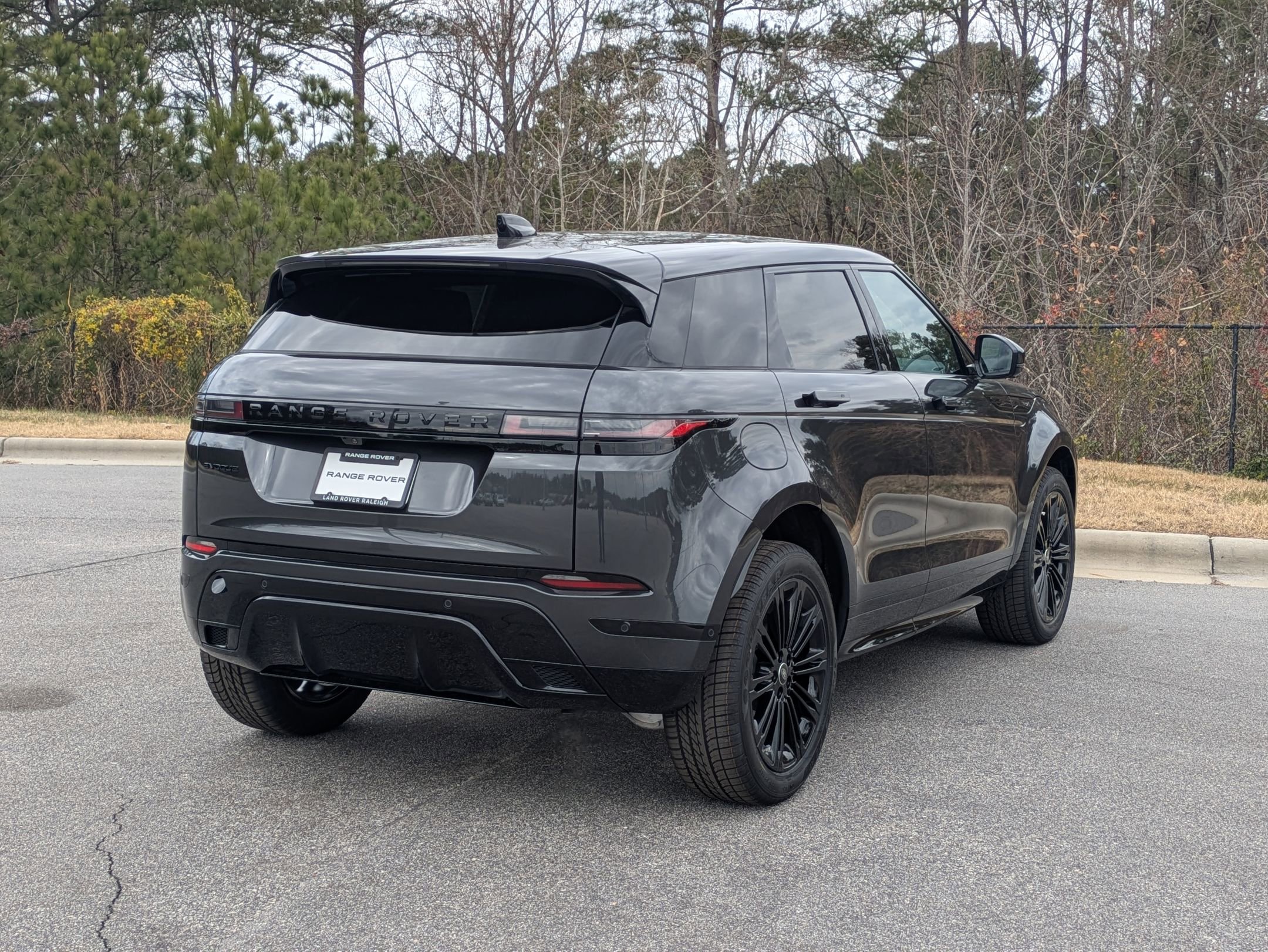 New 2026 Land Rover Range Rover Evoque Dynamic SE image 5