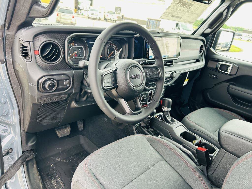 New 2025 Jeep Gladiator Rubicon image 11