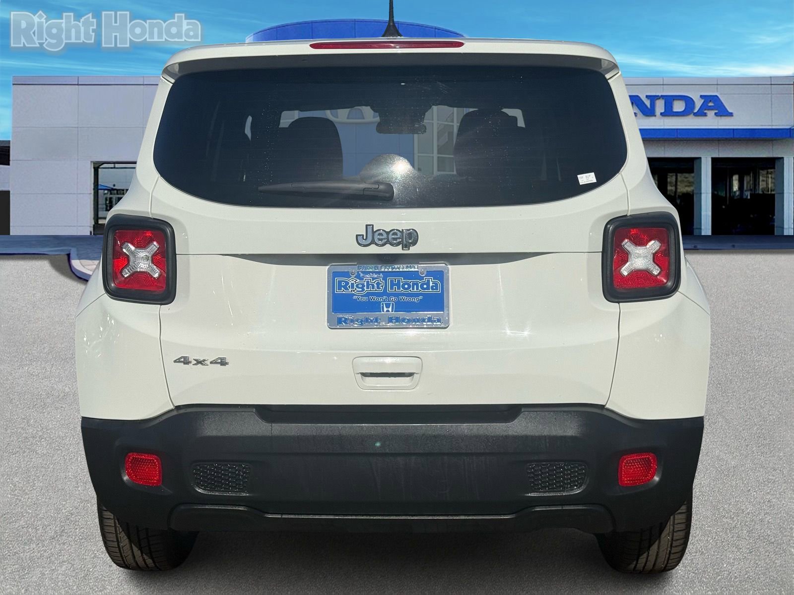 Used 2023 Jeep Renegade Latitude image 7