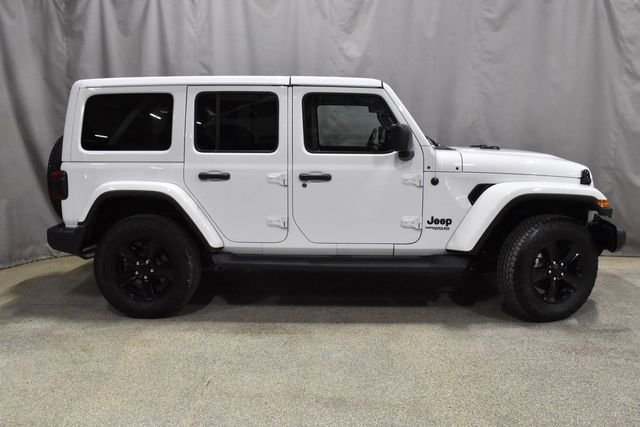 Used 2022 Jeep Wrangler Unlimited Sahara image 2