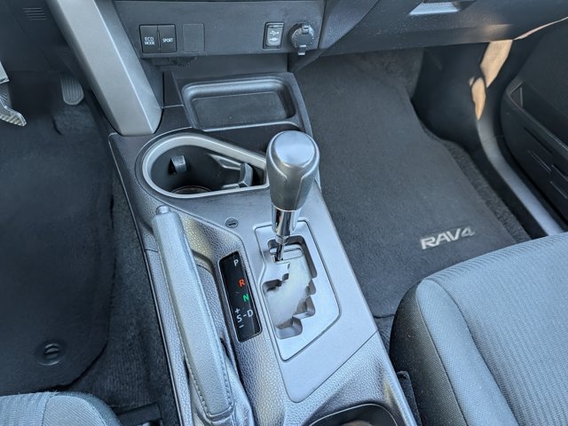Used 2017 Toyota RAV4 LE FWD image 26