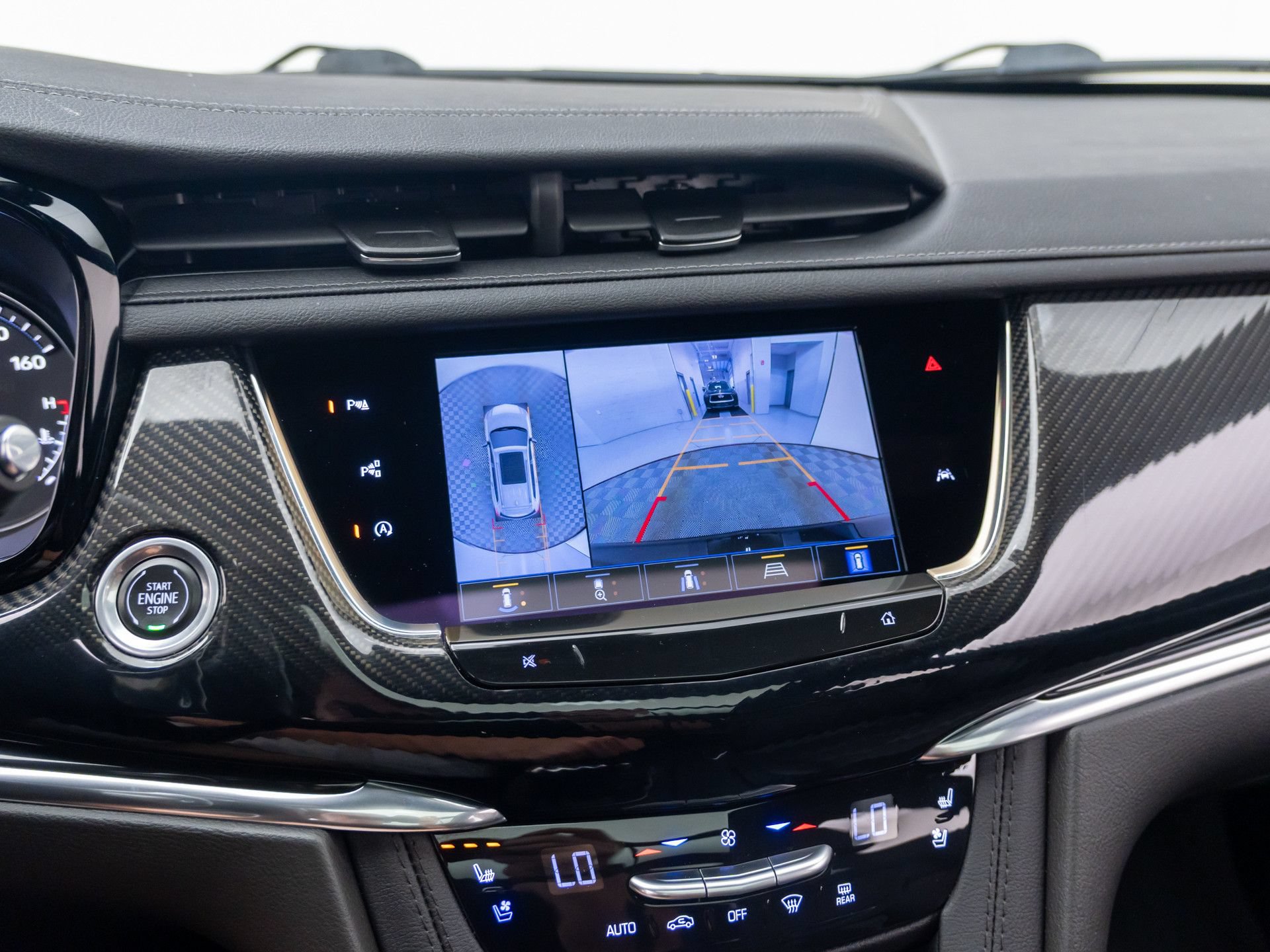 Certified 2024 Cadillac XT6 Sport w/ Technology Package AWD/4WD image 28